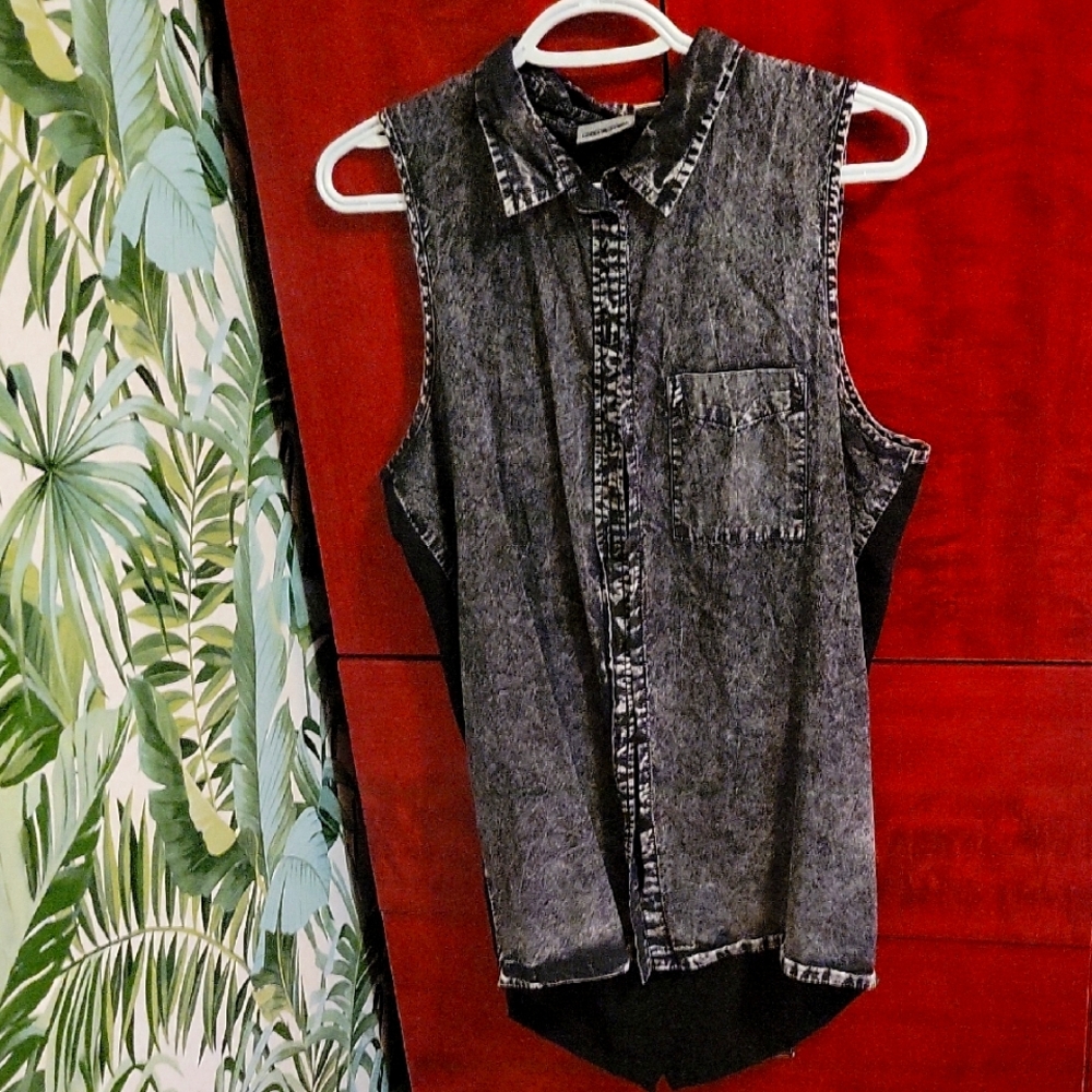 Jean + Sheer Back Shirt By Noisy May